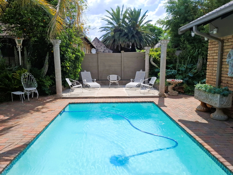 5 Bedroom Property for Sale in Doringkruin North West